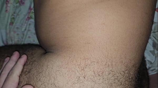 Image Seduzindo o macho rabudo at&eacute_ liberar o cuzinho