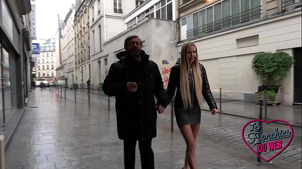 Image Florane, belle blonde offerte &agrave_ notre lascar
