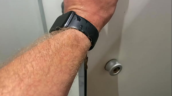 Image Cruising in the Gym Shower