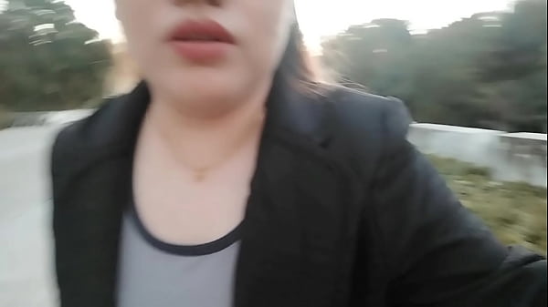 Image My Boyfriend left me in the middle of nowhere, luckily i found a guy to sleep with