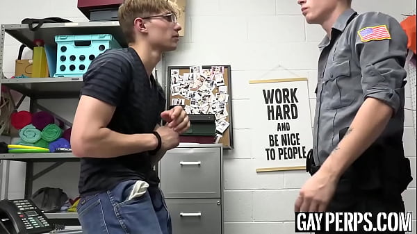 Image Homo perp Darron Bluu dominated by young officer Cole Church