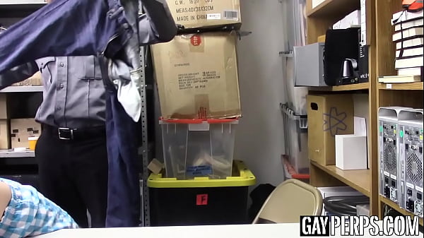 Image Perp busted stealing and fucked for his freedom