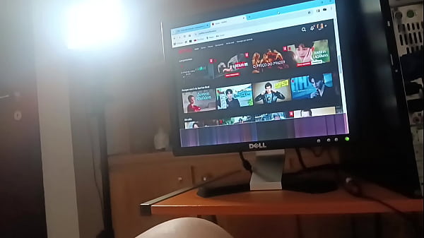 Image Frio em SP fui assistir Netflix acabei gozando pra esquentar - Mary Jhuana