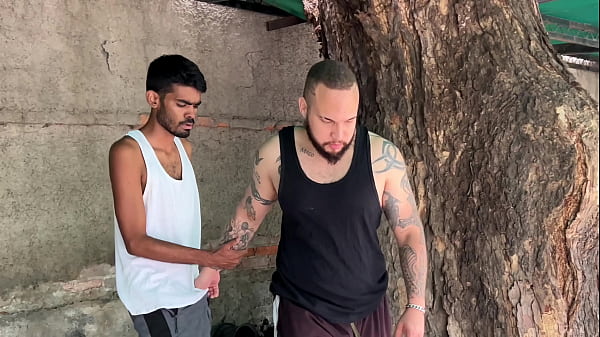 Image Chico Hindu Extranjero Folla A venezolano Sediento de Verga