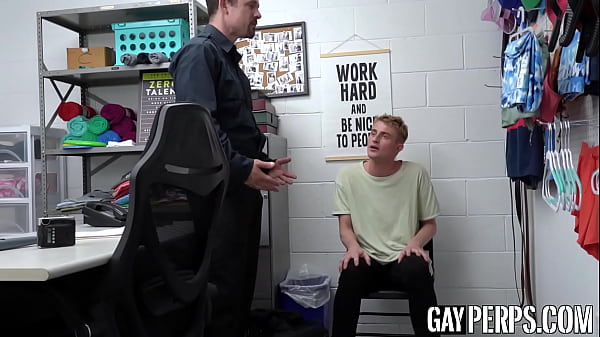Image Blond twink Braden Taylor barebacked deep by Jesse Zeppelin