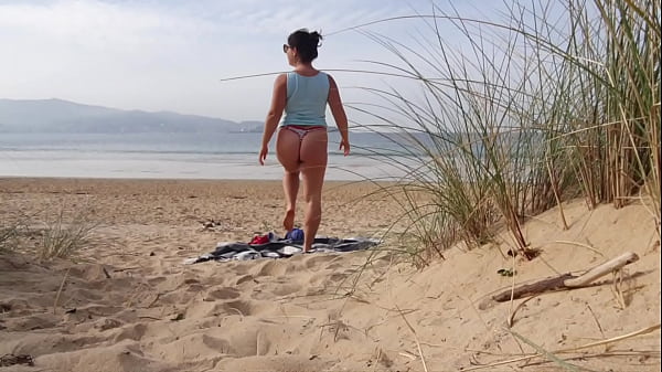 Image I filmed a curvy MILF changing clothes and doing Exercises on the Beach