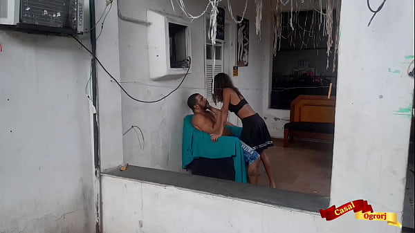 Image Minha enteada me faz a barba e me da o cuzinho.