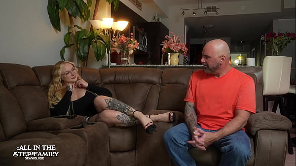 Image Fucking My StepDaughter's Big Titty Goth Hot Friend Skylar Vox - AITSFS1E10 - Scene 3/3