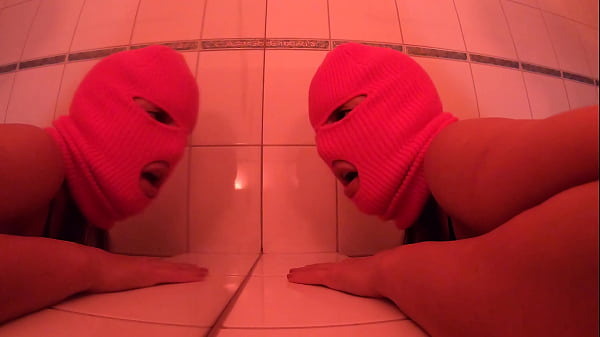 Image Babe is getting fucked in the Bathroom from behind !