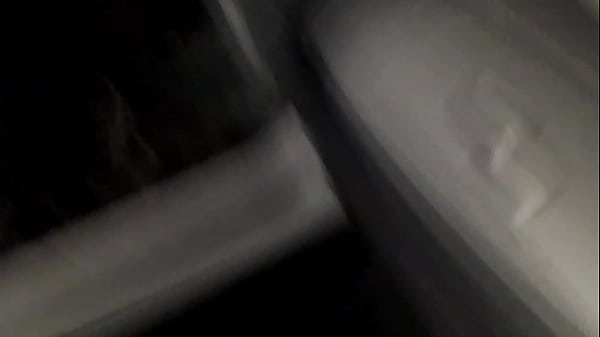 Image Esposa exp&otilde_e seu cu na janela para comedores