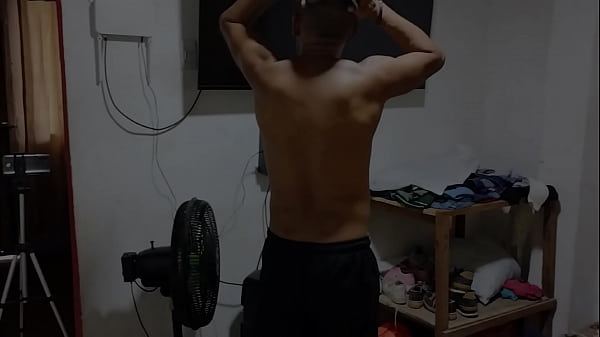 Image esposa infiel folla con el amigo de su marido mientras el cornudo trabaja..real casero