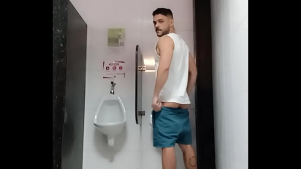 Image Safadeza no banheiro da academia
