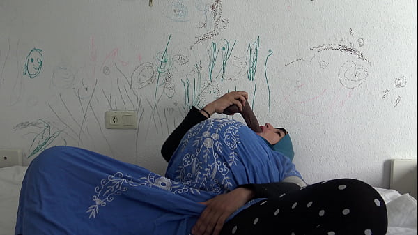 Image Pregnant Turkish Milf Living In London