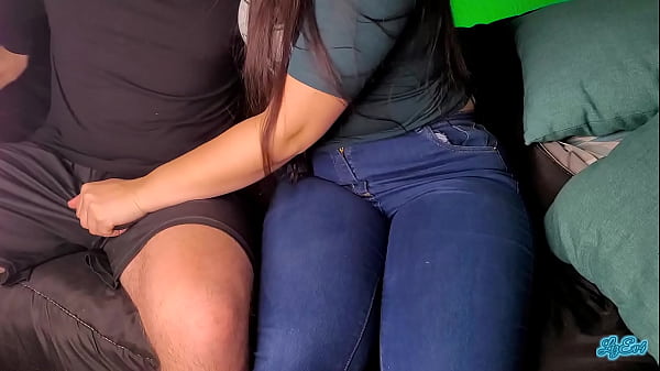 Image pareja de novios calientes se tocan y  follan en su cuarto   sin condon!!