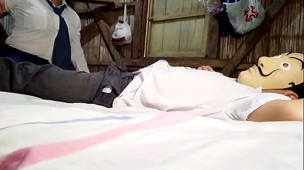 Image MADRASTRA CUMPLE MI SUCIA FANTASIA!! SE VISTIO DE UNA ESTUDIANTE, SE PUSO FALDA Y ME INVITO A TENER SEXO MIENTRAS EL MARIDO ESTA TRABAJANDO. ESTA ZORRA SE PONE MUY INTENSA CUANDO TIENE EL PENE DENTRO DE SU VAGINA. PORNO REAL CASERO