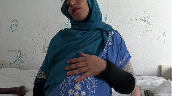 Image hot algerian arab cuckold wife living in France