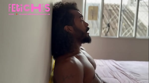Image Sarado canta &oacute_pera enquanto bate punheta