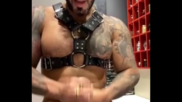Image BBC wants to get into your holes VIKTOR ROM FLEXING BIG MUSCLE MAN LATINO TATTOOED