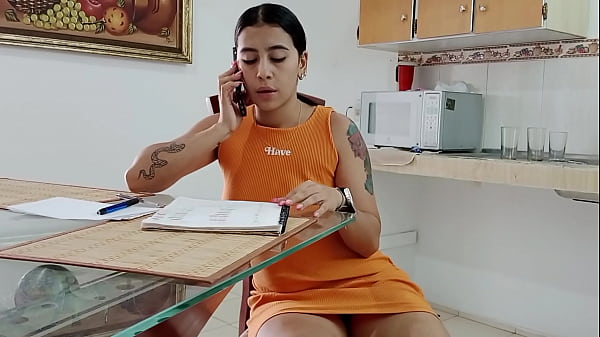 Image Me masturbo en una video llamada con mi novio mientras mi madrastra hace el almuerzo HISTORIA COMPLETA