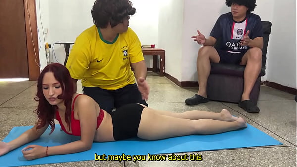Image Hermosa Novia le Gusta que el Amigo de su Novio le Haga Masaje al Frente de El