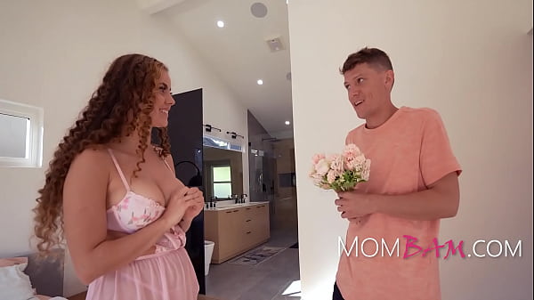 Image Her Cakes Dont Lie (Curvy Girl Surprises Date)