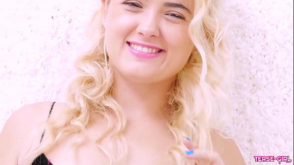 Image Super Hot Blonde Teen