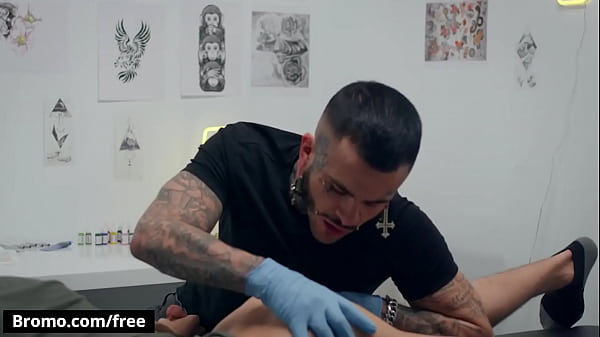 Image Skinny Twink Lev Ivankov Gets His Asshole Drilled By His Super Sexy Tattoo Artist Fly Tatem - BROMO