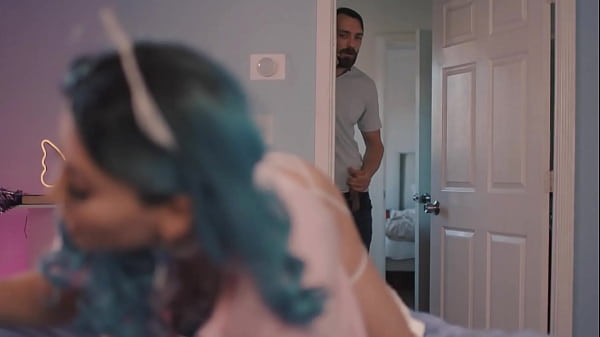 Image I masturbate watching my trans stepsister