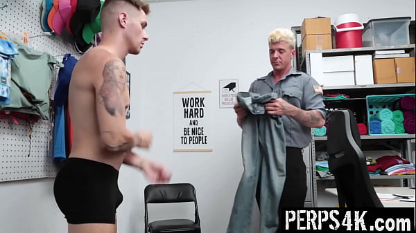 Image Security Strip Searches the Shoplifting Guy to Recover the Stolen Goods - Perps4k