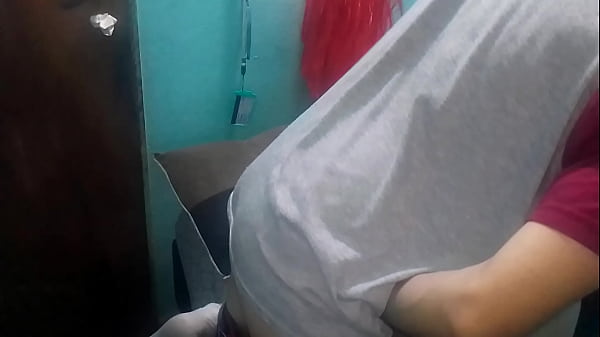 Image Me la chupa mientras hacemos webcam y cogemos de perrito