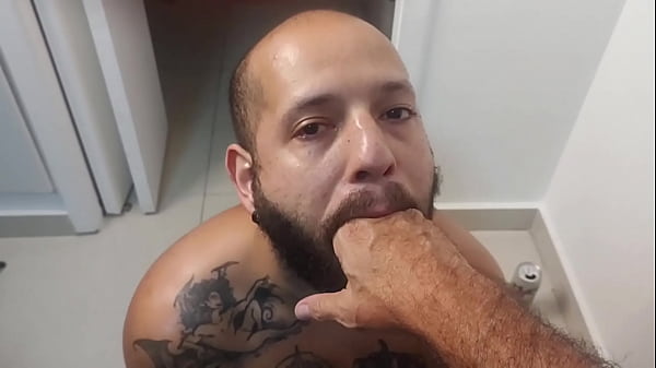 Image Servindo e dando o meu rab&atilde_o pro padrasto andredogao - Inteiro no Red