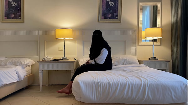 Image Met an Arab girl in a hotel