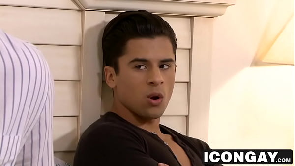 Image Muscle mature guy Billy Santoro fucking a cute twink Armond