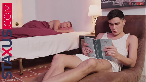Image STAXUS :: My boyfriend wakes up wanting to fuck with my BIG cock