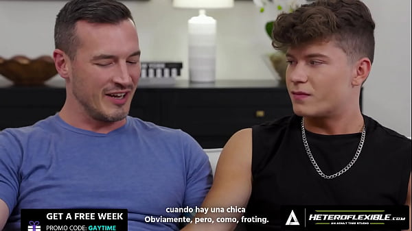 Image HETEROFLEXIBLE - Buddies Drake Von & Derek Kage Get Aroused While Doing Dick Pics! SPANISH SUBTITLES