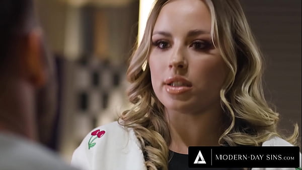 Image MODERN-DAY SINS - Glamorous Anna Claire Clouds Gets Dirty With Unpleasant Mechanic Seth