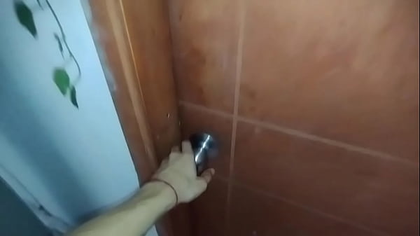 Image MADRASTRA QUE HACES? que haces en mi cuarto , HIJASTRO TRANQUILO VOY A LAVARLE LA ROPA PERO NECESITO TUS BOXERS - madrastra me quieres ver el pene?