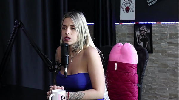 Image Toca mais siririca e punheta, gosta da putaria, &eacute_ ninfoman&iacute_aca e n&atilde_o &eacute_ de fazer muito sexo anal - DJ Rafa Loira e Mateus Hwang (SHEER/RED)