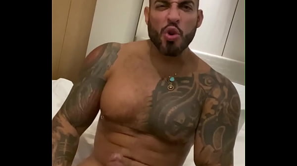 Image HARD SOLO BBC COMPILATION latino bear big muscle tattooed