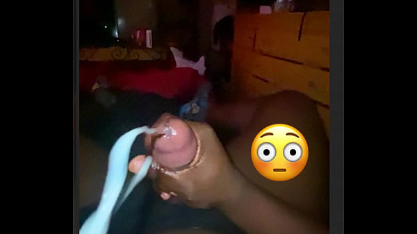 Image Bbc accidently cumshot on his own face ‼️