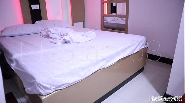 Image Cheating Pinay Wife Nakipagkita Sa Kanyang Matalik na Kaibigan