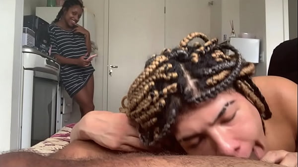 Image Deixei meu namorado e minha amiga em casa mas quando cheguei tive uma surpresa