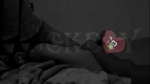 Image ATR&Aacute_S NO PUEDO: POR EL CULO NO quiso porque es de su marido, pero se la trag&oacute_ toda por el chocho hasta quedar adolorida.. por un instante casi me equivoco de hoyo.