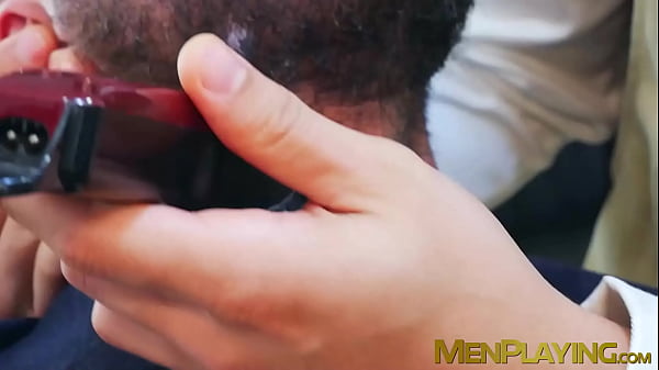 Image Barber Jonathan Miranda barebacked by classy hunk Leo Rosso
