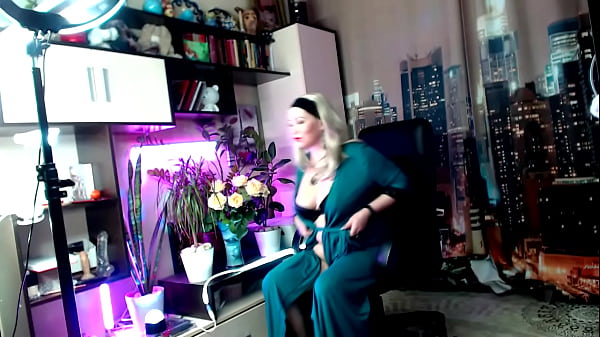 Image My mature slut and zucchini!))