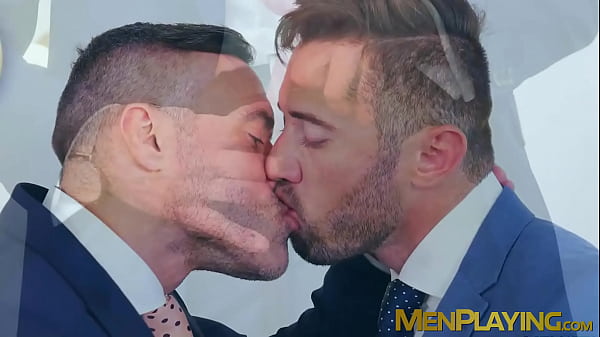 Image Latino hunk Marcos Oliveria pounded by ripped Manuel Skye
