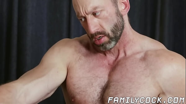Image Beefy stepdad Muscled Madison hammered his stepson Rob Quin