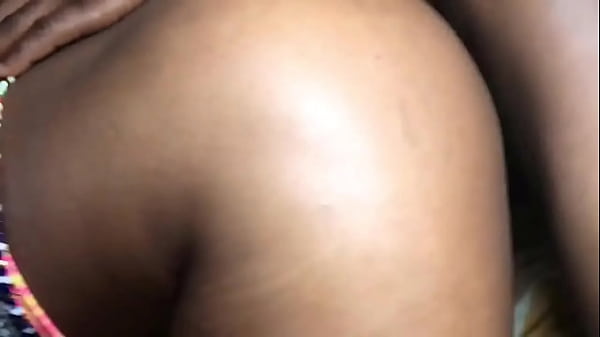 Image GETTING HER PUSSY STRETCHED TO LIMIT
