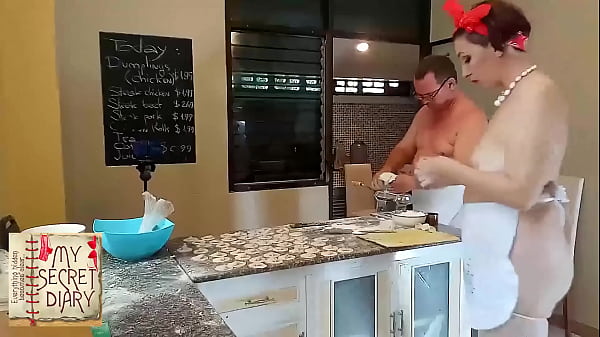 Image Naked Cooking. Nudist housekeeper, Nakedbakers. Nude maid. Naked housewife. L3