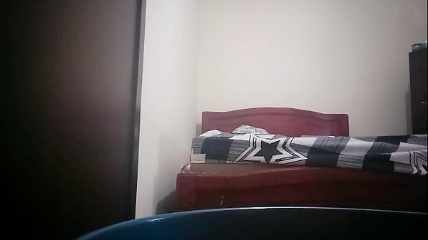 Image MI MADRASTRA EST&Aacute_ ESPERANDO QUE VENGA SU ESPOSO PARA HACER UN TRIO ,ME CONTO QUE QUIERE AMBAS VERGA POR SU CULO ,PERO MIENTRAS TANTO FOLLAMOS UN MOMENTO SEXO REAL CASERO AMATEURS.